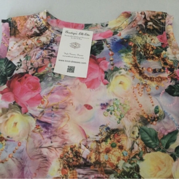 Girls  designer dress - Picture 2 of 5